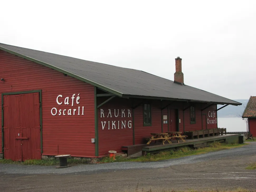 Cafe Oscar ll i Røykenvik