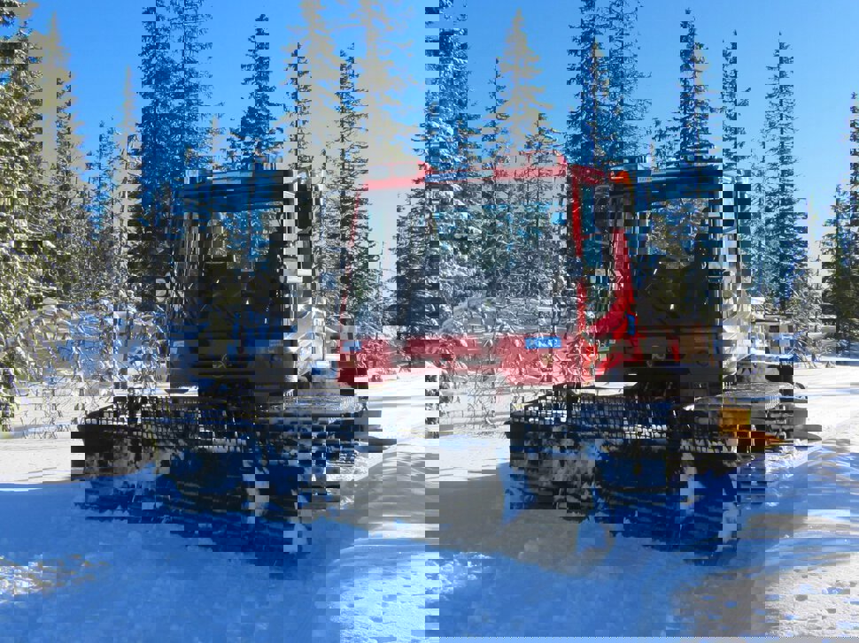 Løypemaskinen ferdig for dagen