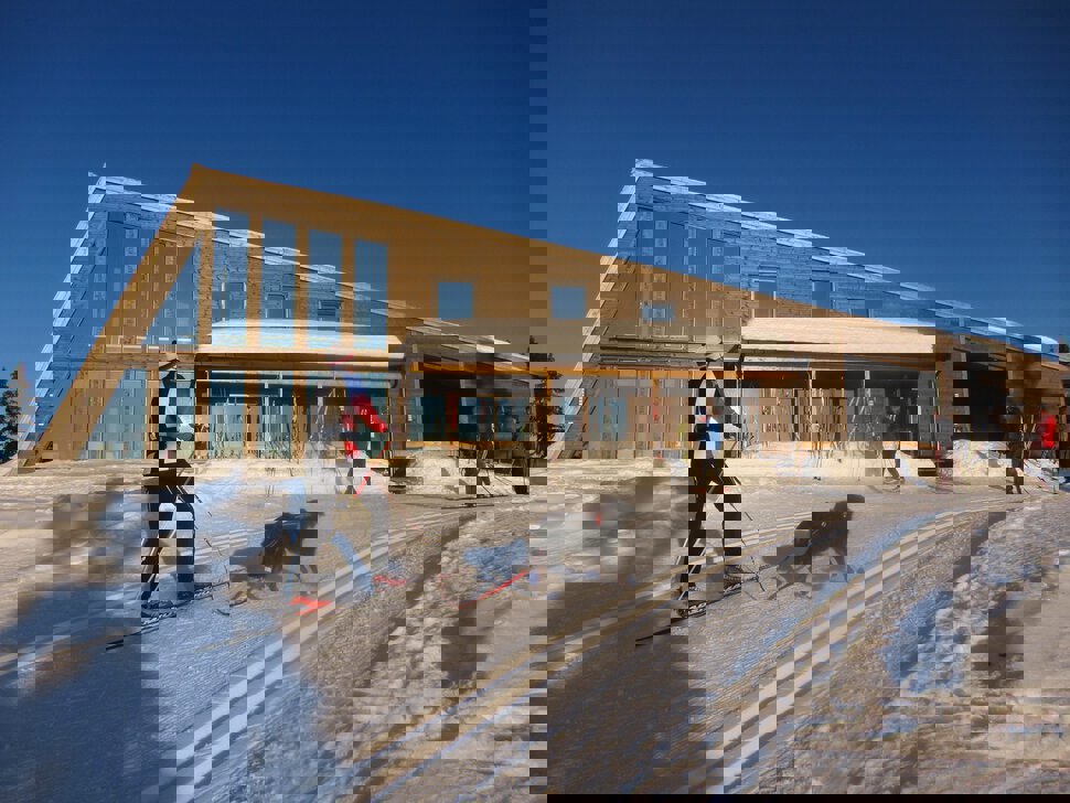 Vel framme ved Rausteinshytta