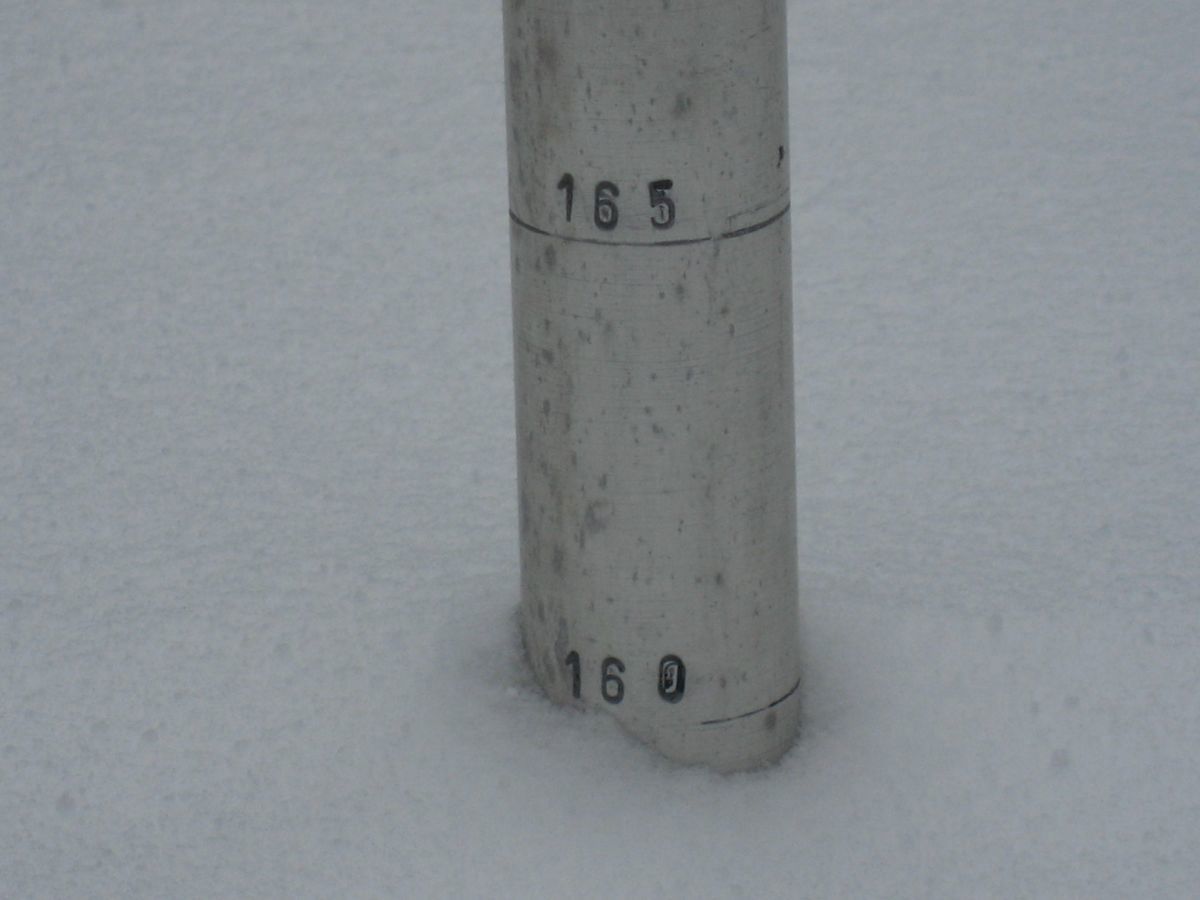160 cm snø på Snøploghøgda