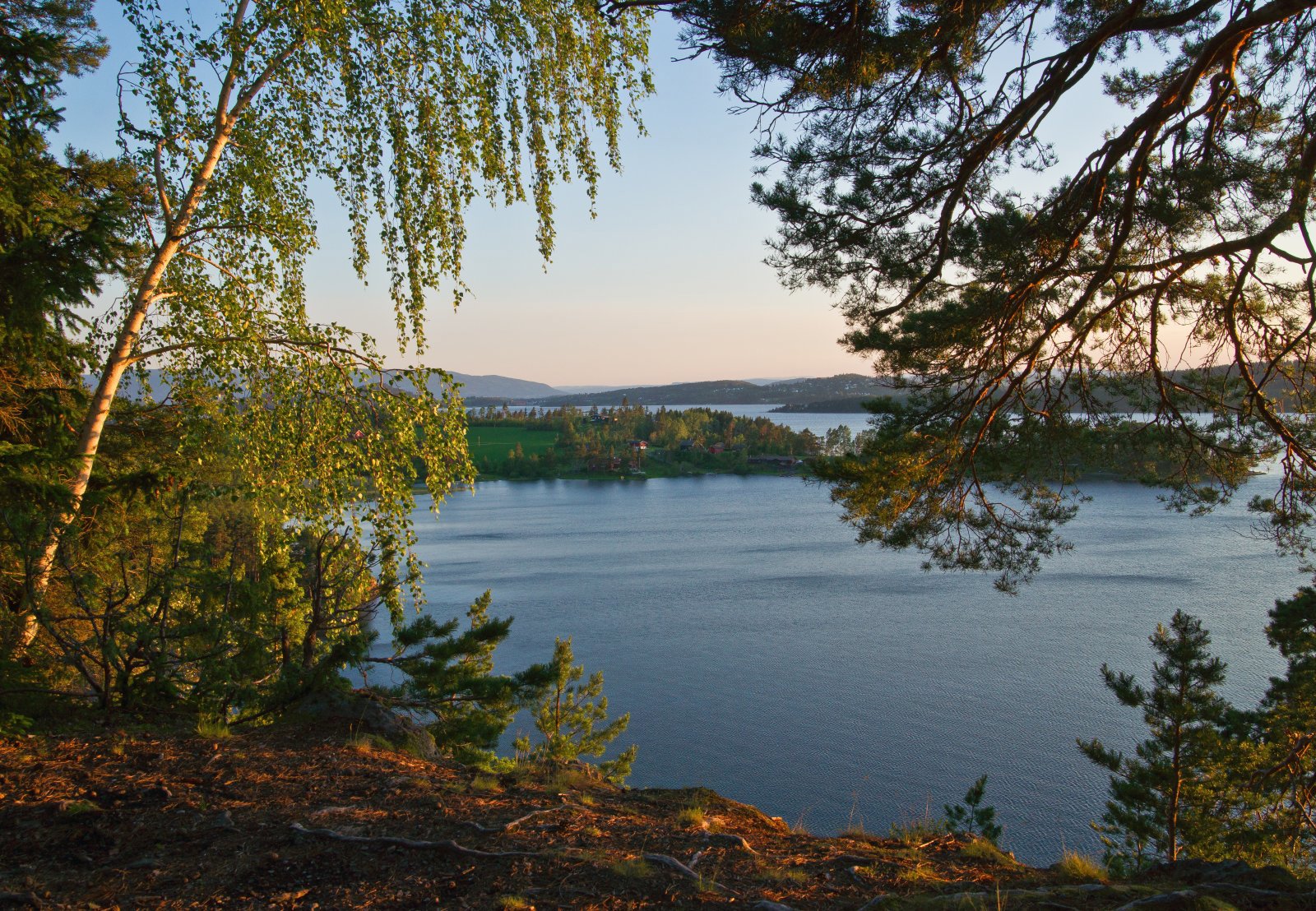 Åpning mot Steinsfjorden