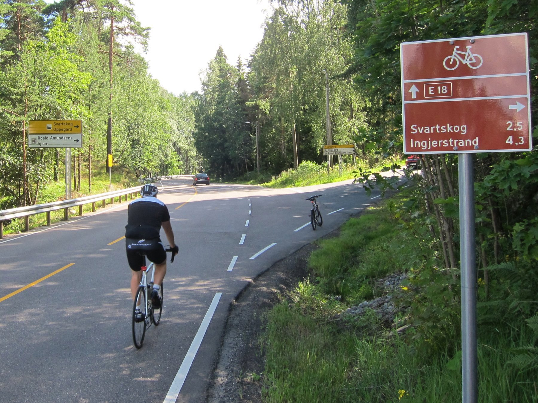 Avkjøring til Svartskog-platået