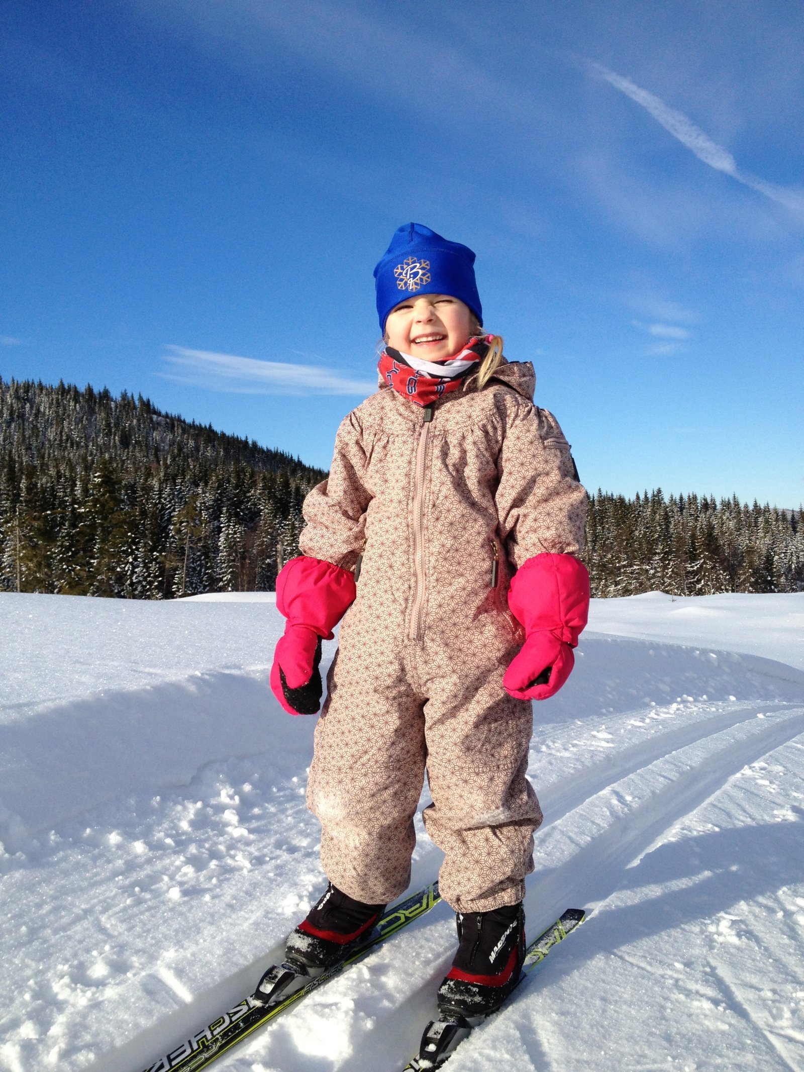 Blid liten skiløper