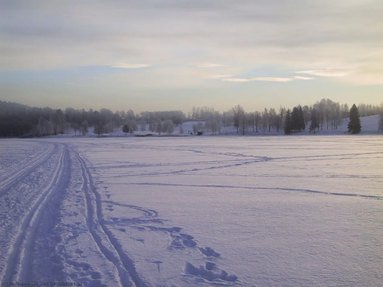 Bogstadvannet og golfbanen Bogstadvannet og golfbanen