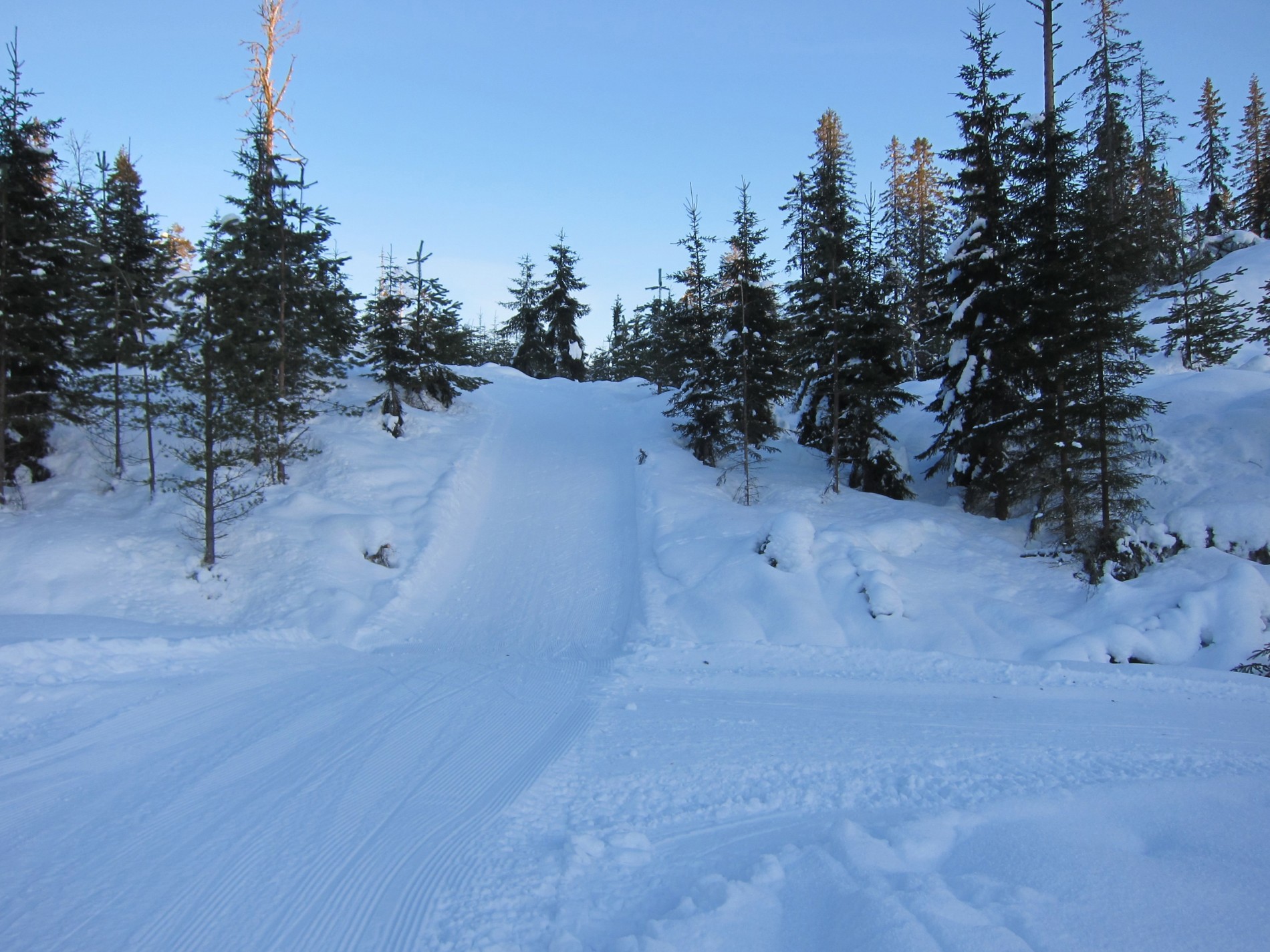 En kneik opp fra snuplassen