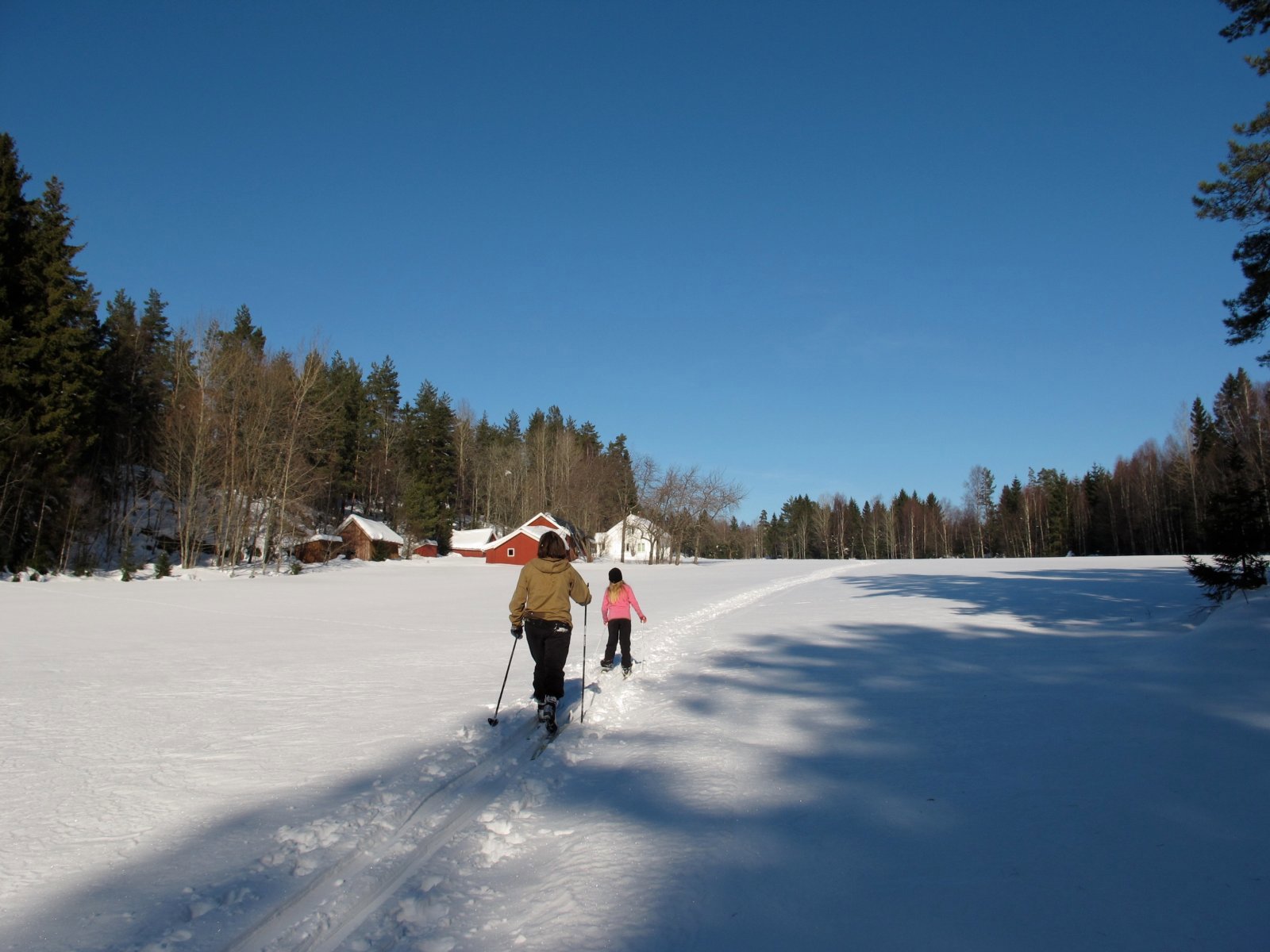Erikstadbråten på pent vårføre