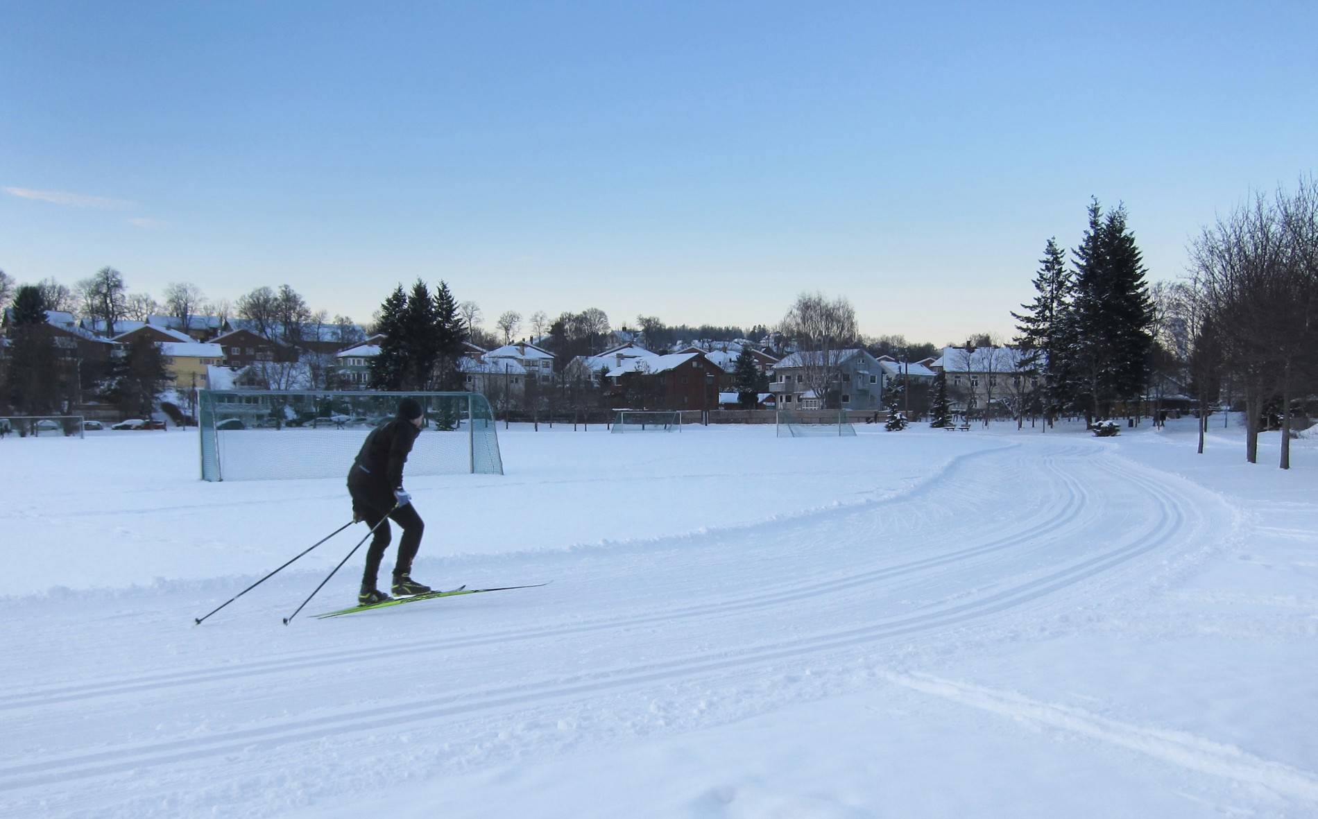 Ferske skispor på Voldsløkka