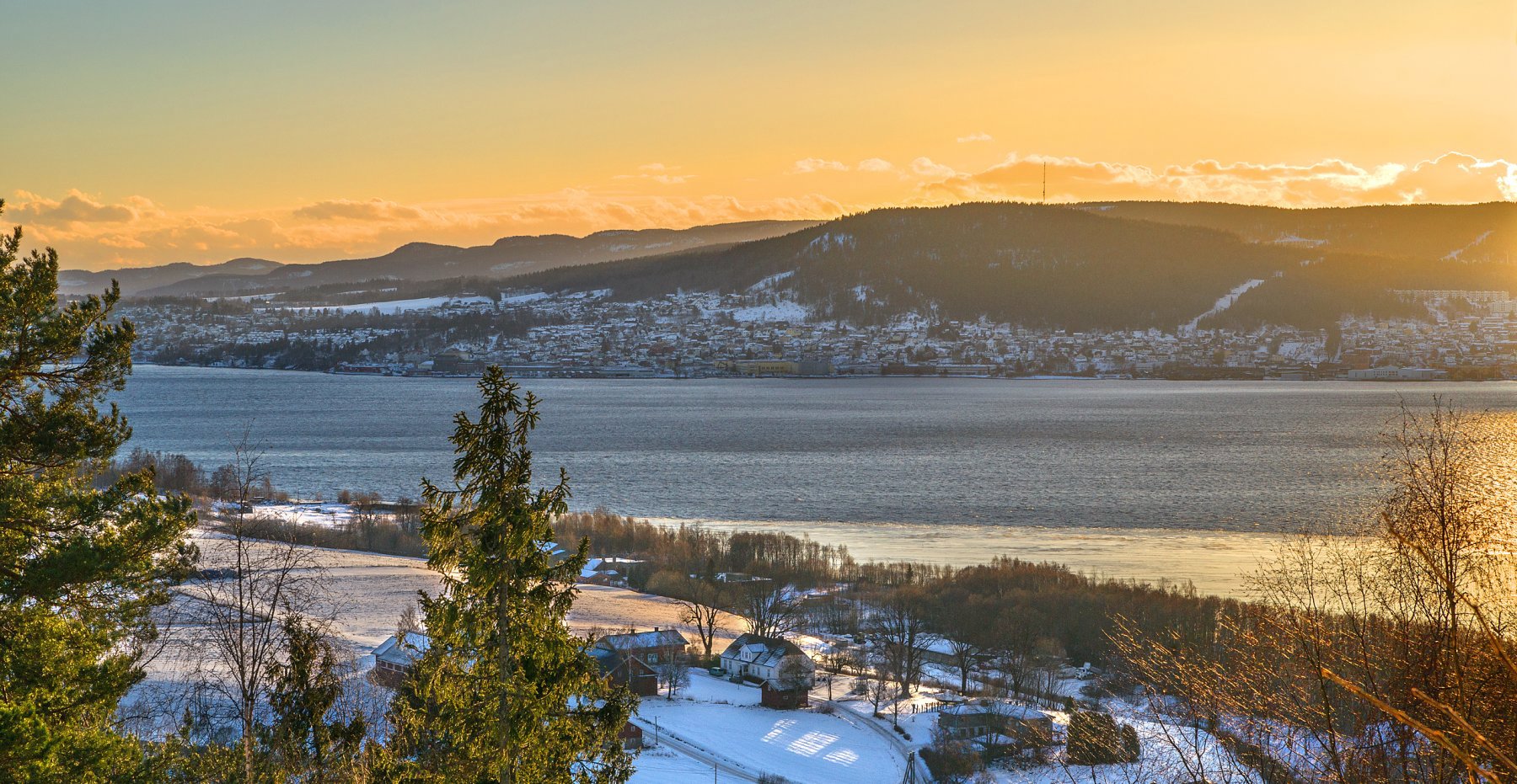 Fjordutsikt fra løypa