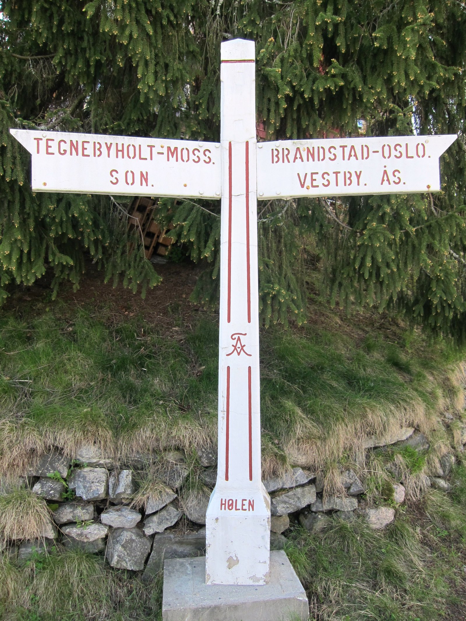 Gammel veiviser i Hølen