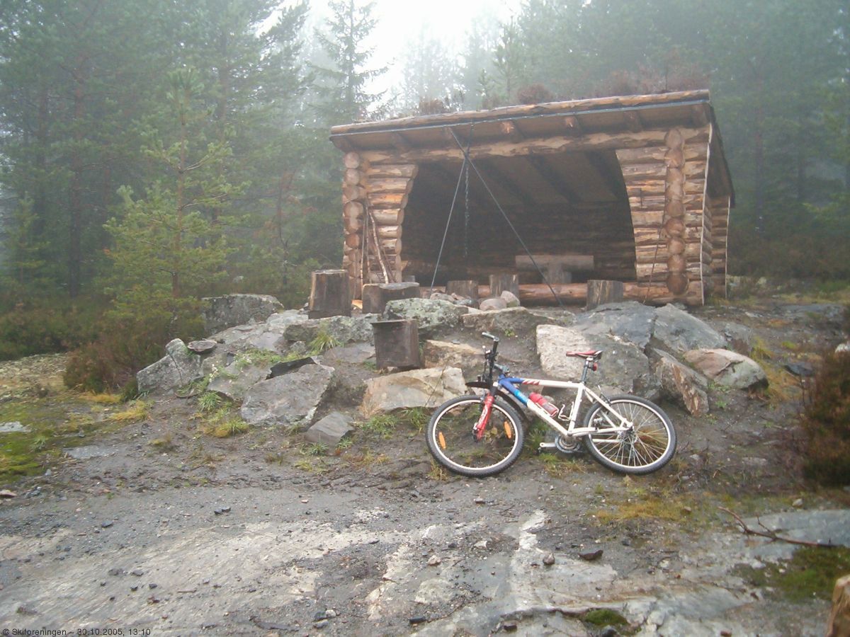 Gapahuk ved Bjønnebete