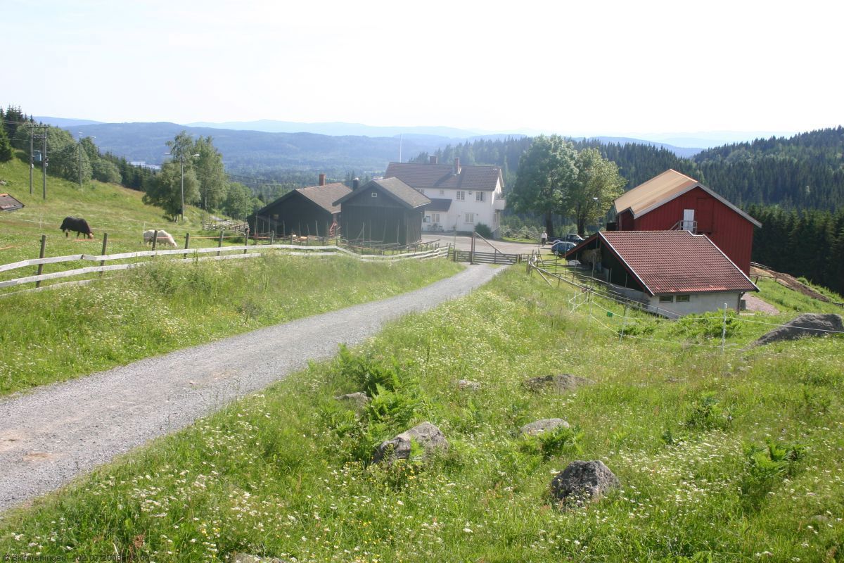 Gård med panoramautsikt
