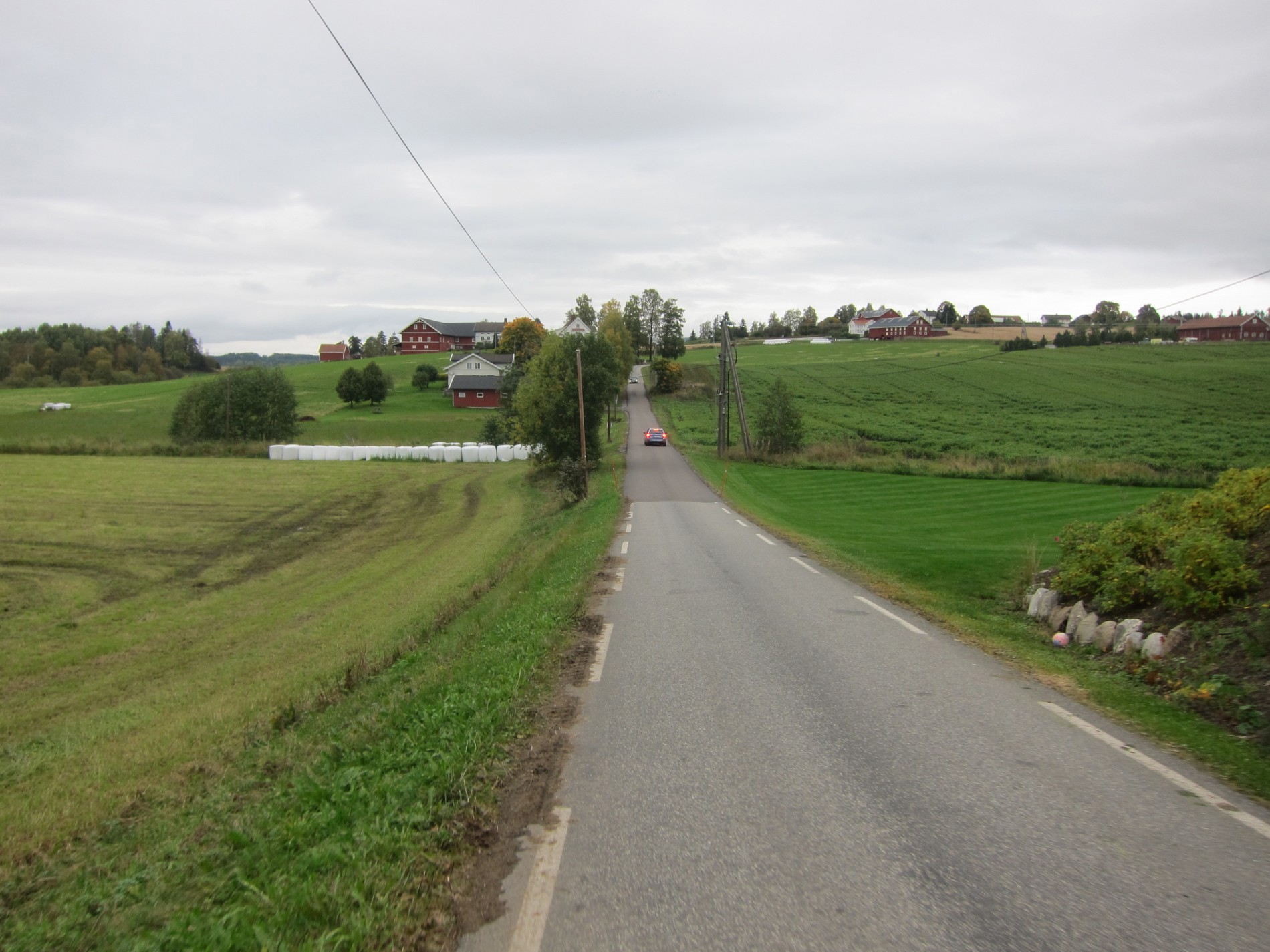 Gjennom Helmeidvegen mot Hilden