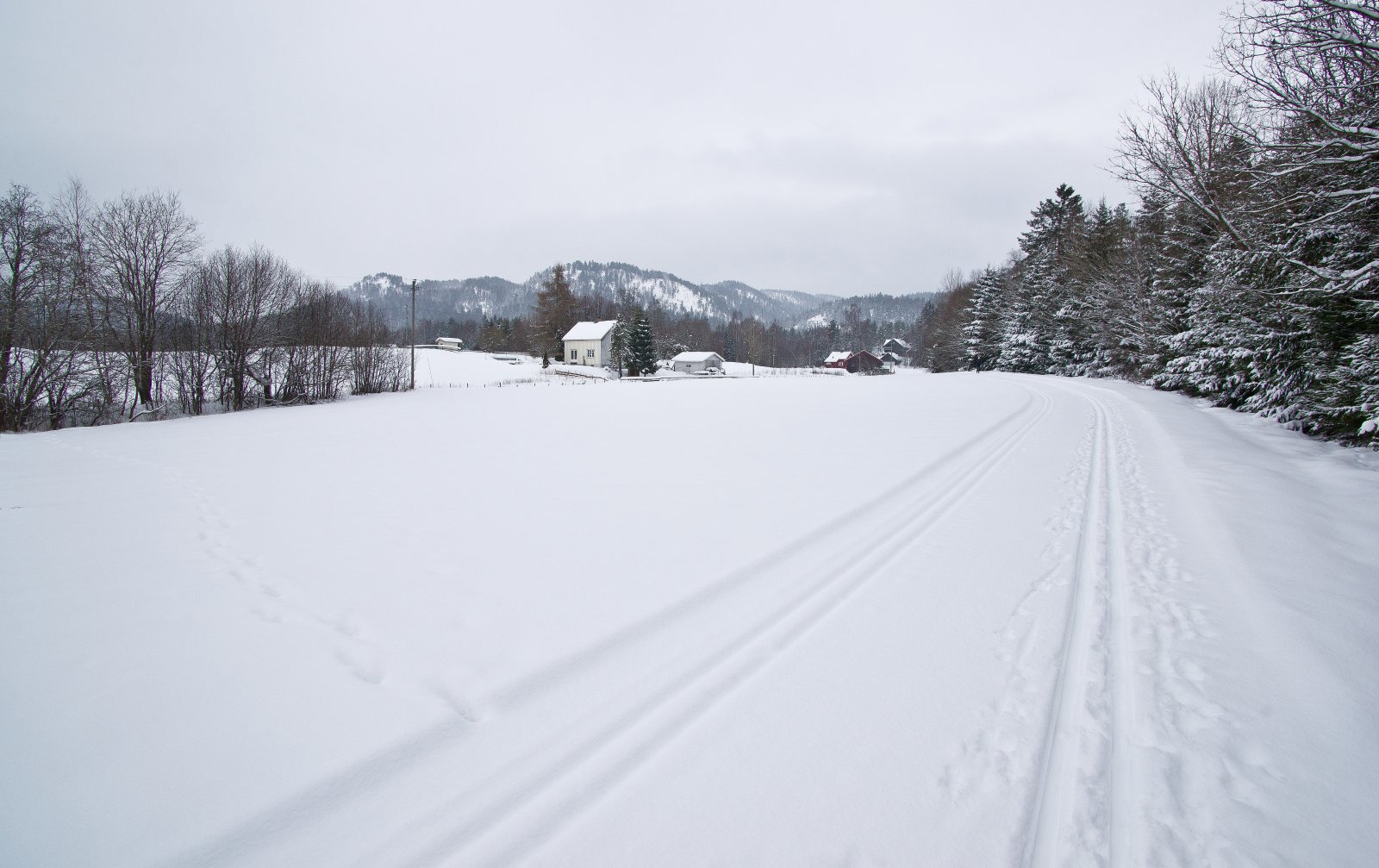 Gjennom Lommedalens kulturlandskap