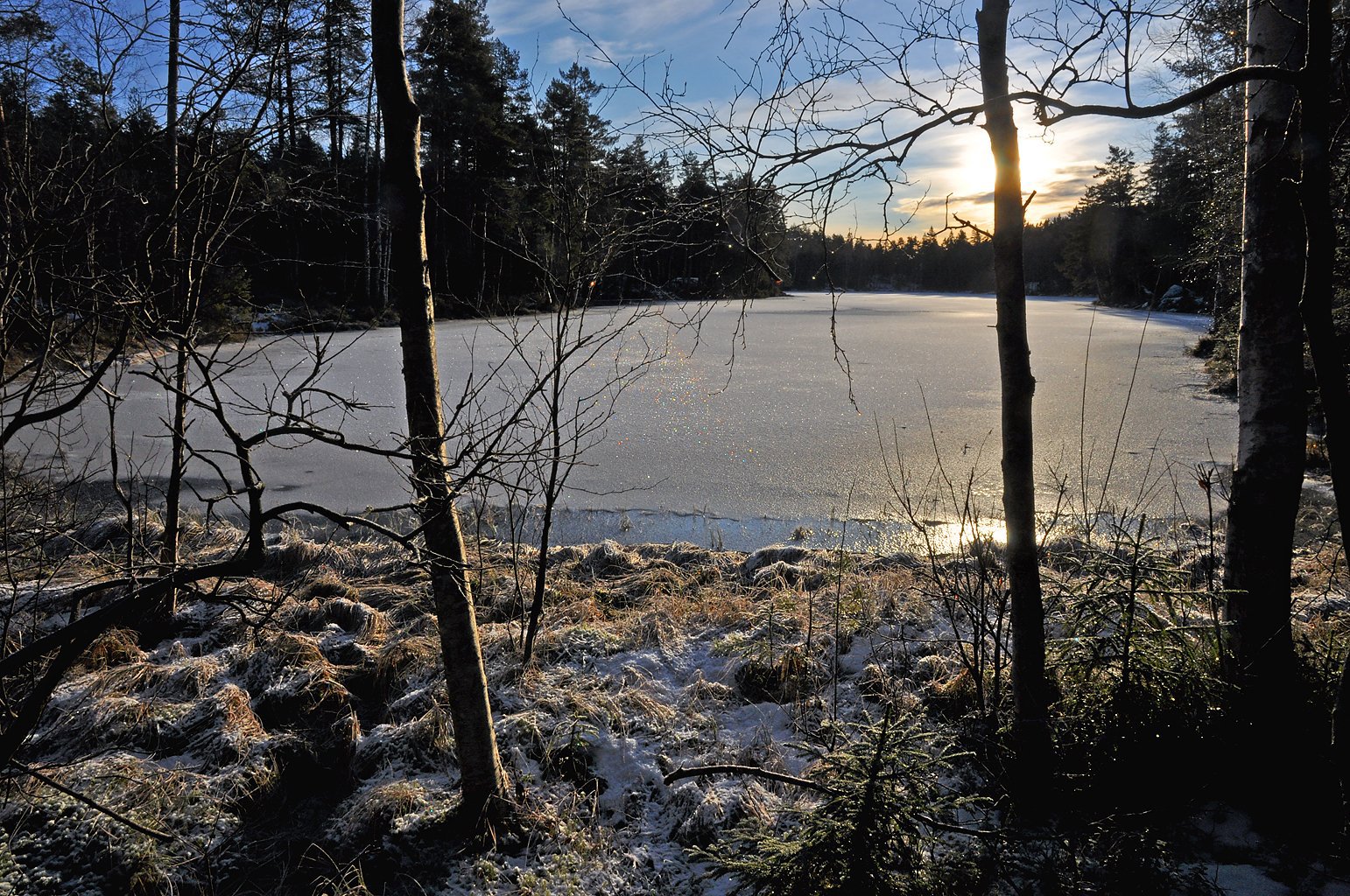 Gylden vintersol over Smalvann