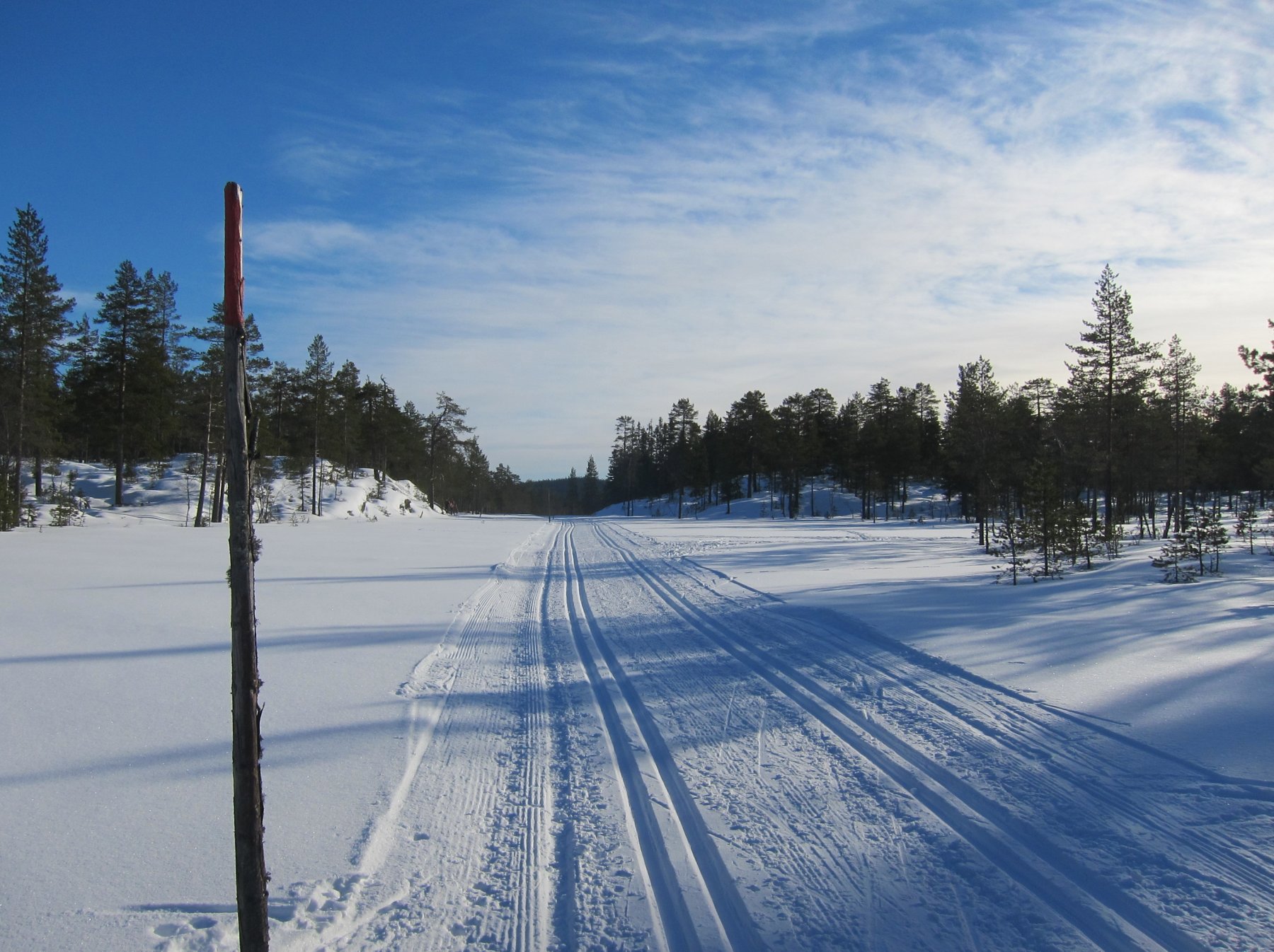 Himmelblått over Stålmyra