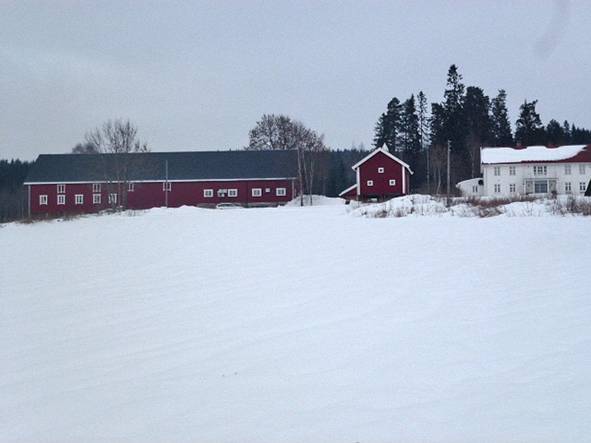 Holkeby gård passeres