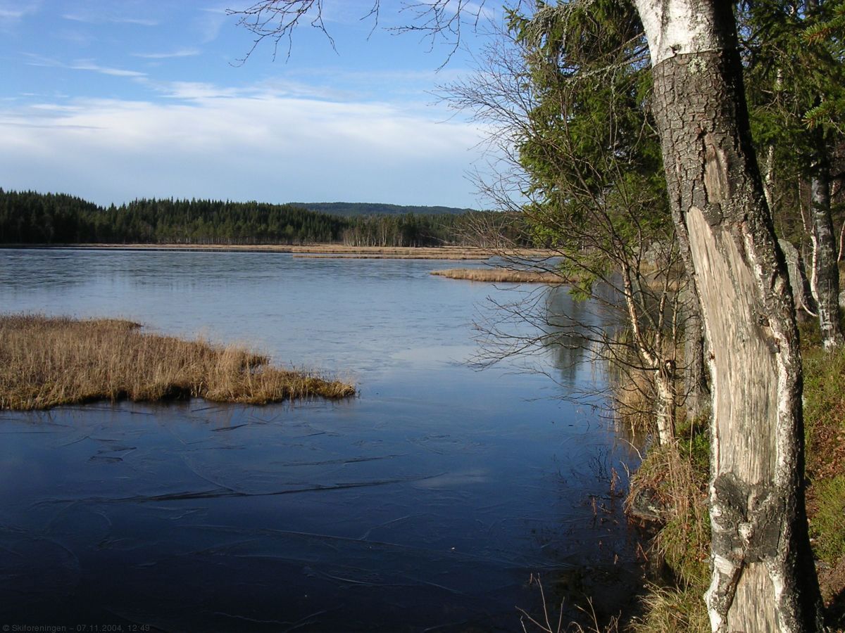 Isen legger seg på Triungsvann