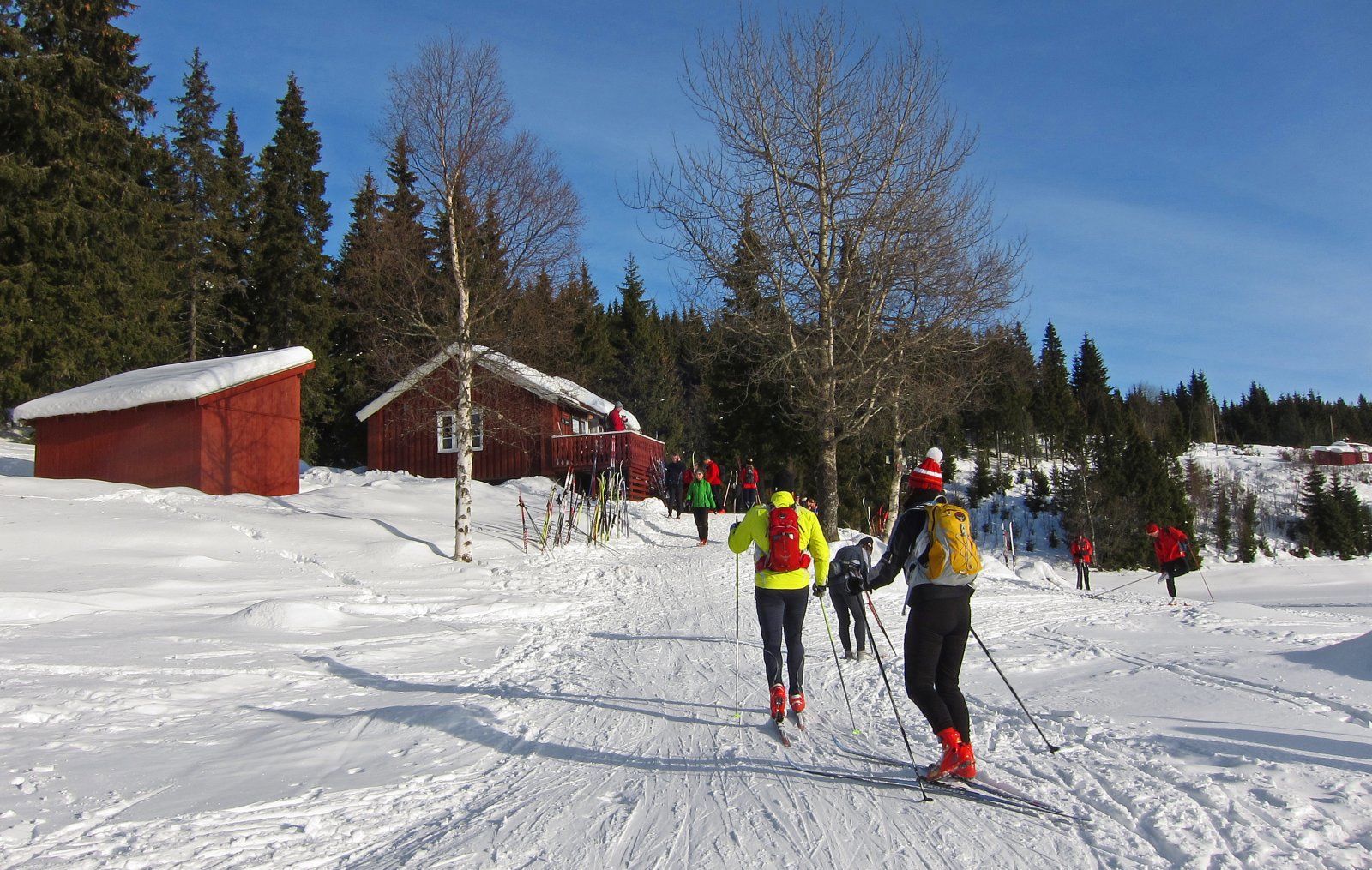 Jevn strøm mot Sandvikshytta