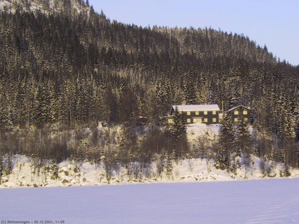 Kikutstua sett fra Bjønsjøen