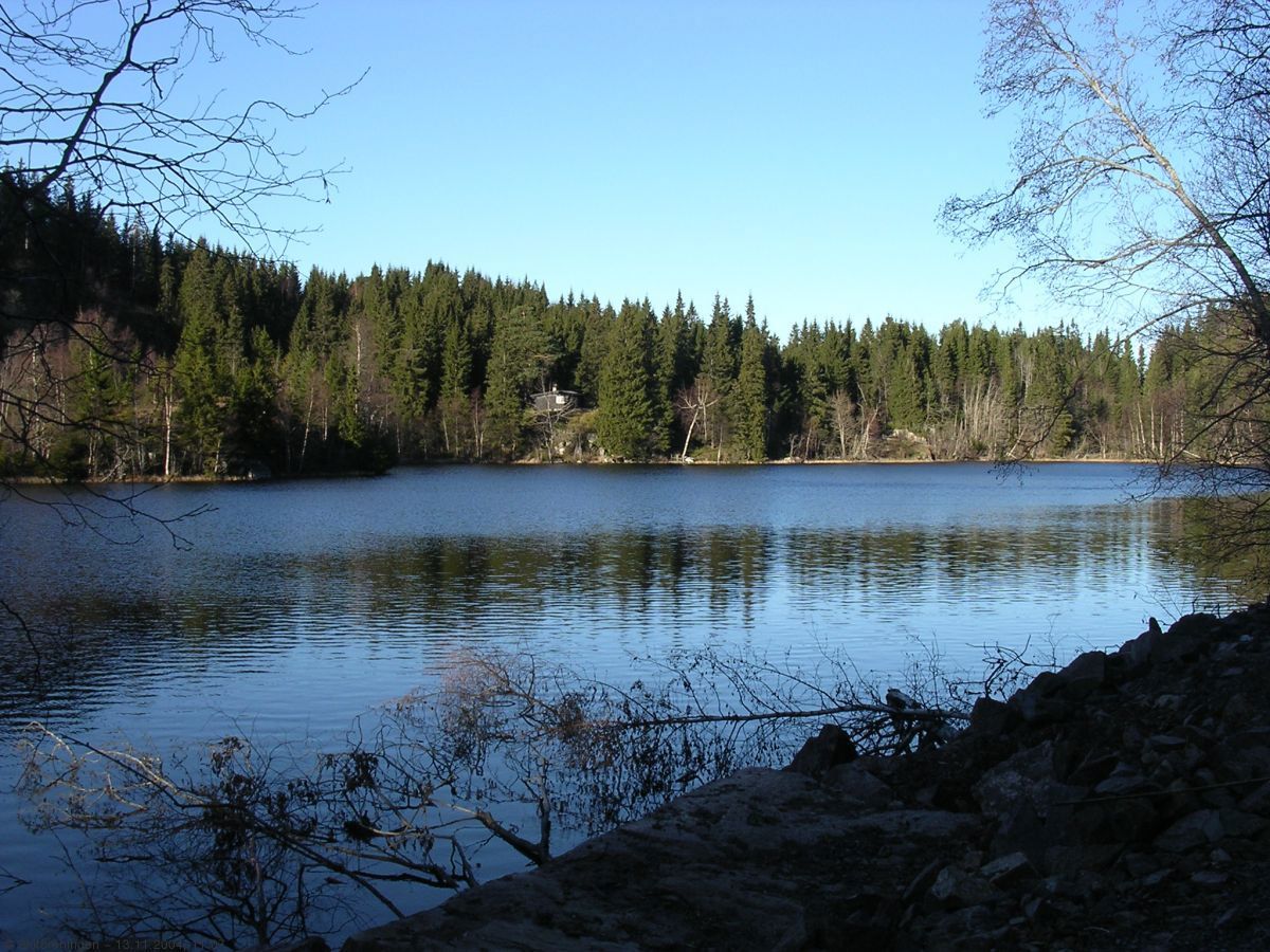 Klar novemberdag ved Skardtjern