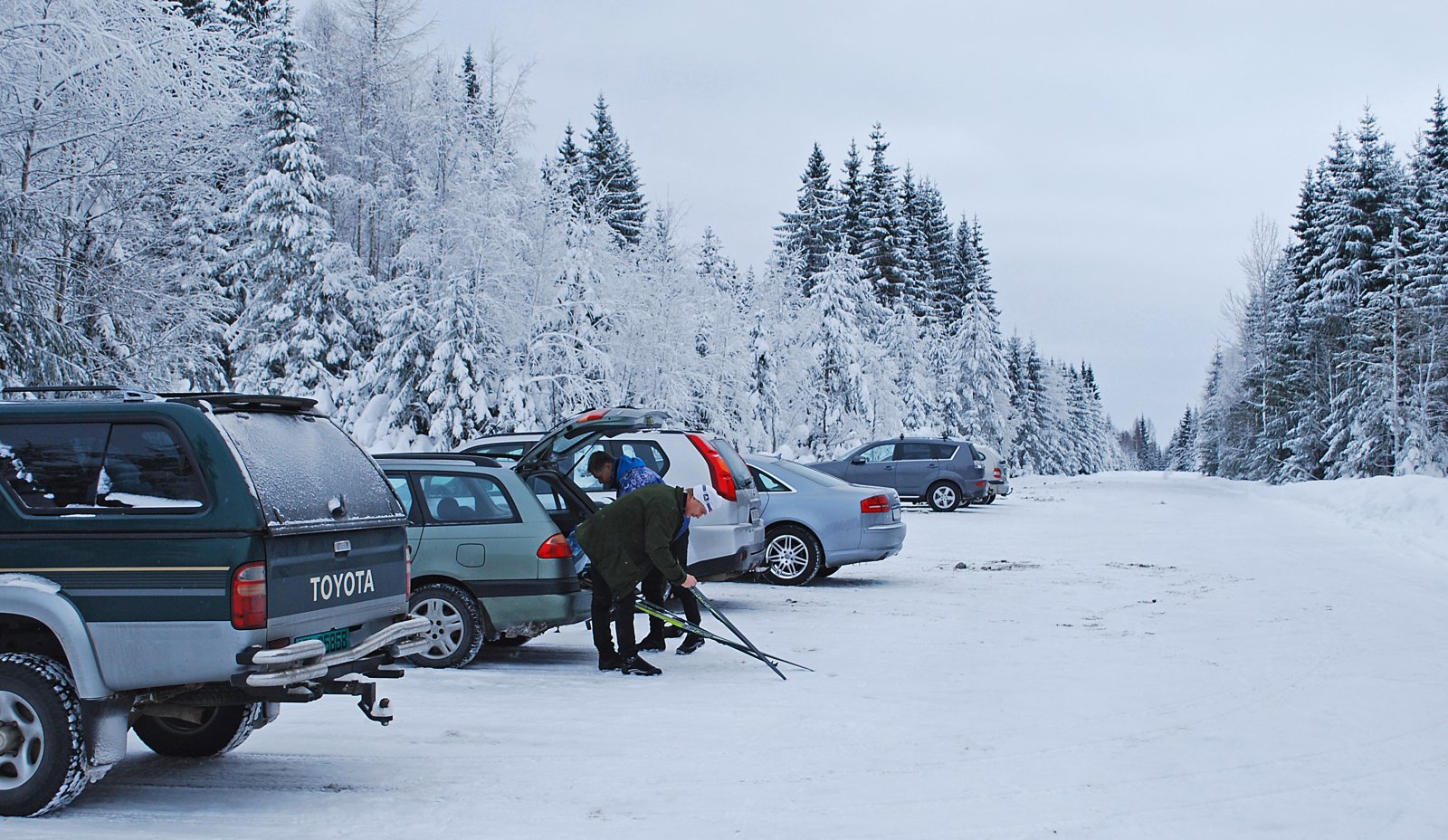 Klare for tur fra Lomtjennet (Flystripa) parkeringsplass