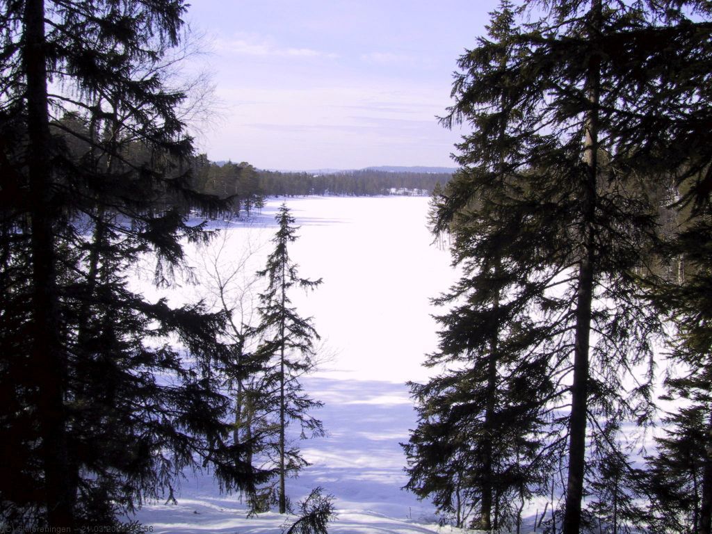 Kobberhaugstjern titter fram