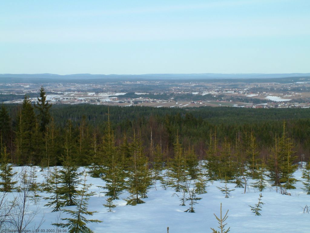 Kulturlandskapet møter skogen syd på Romeriksåsene