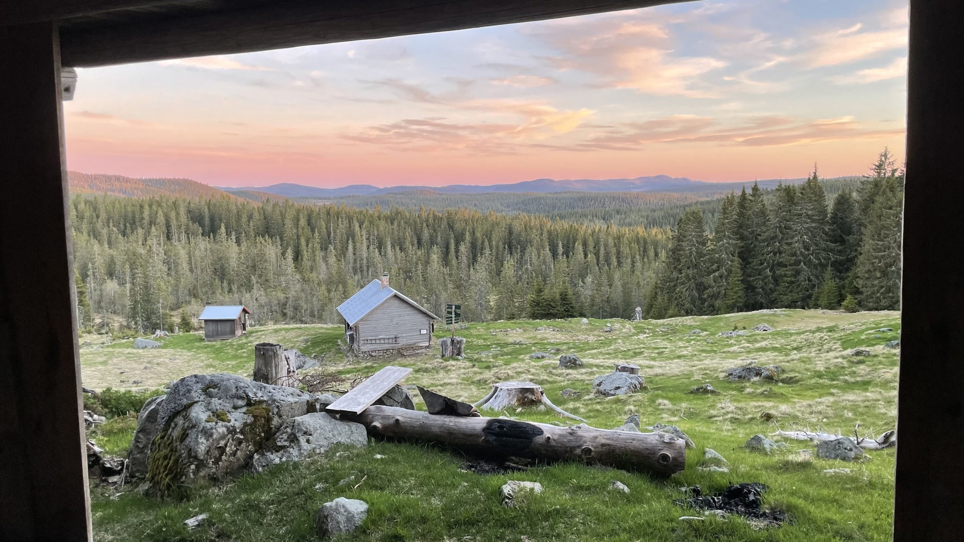 Kveld over Vollumssætra