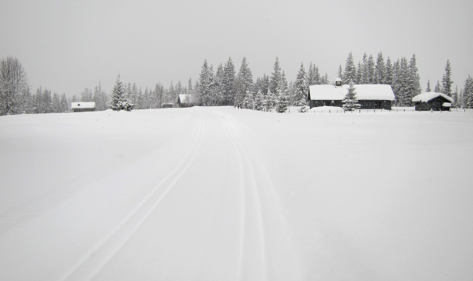 Landskapet åpner seg ved Brattengsetra