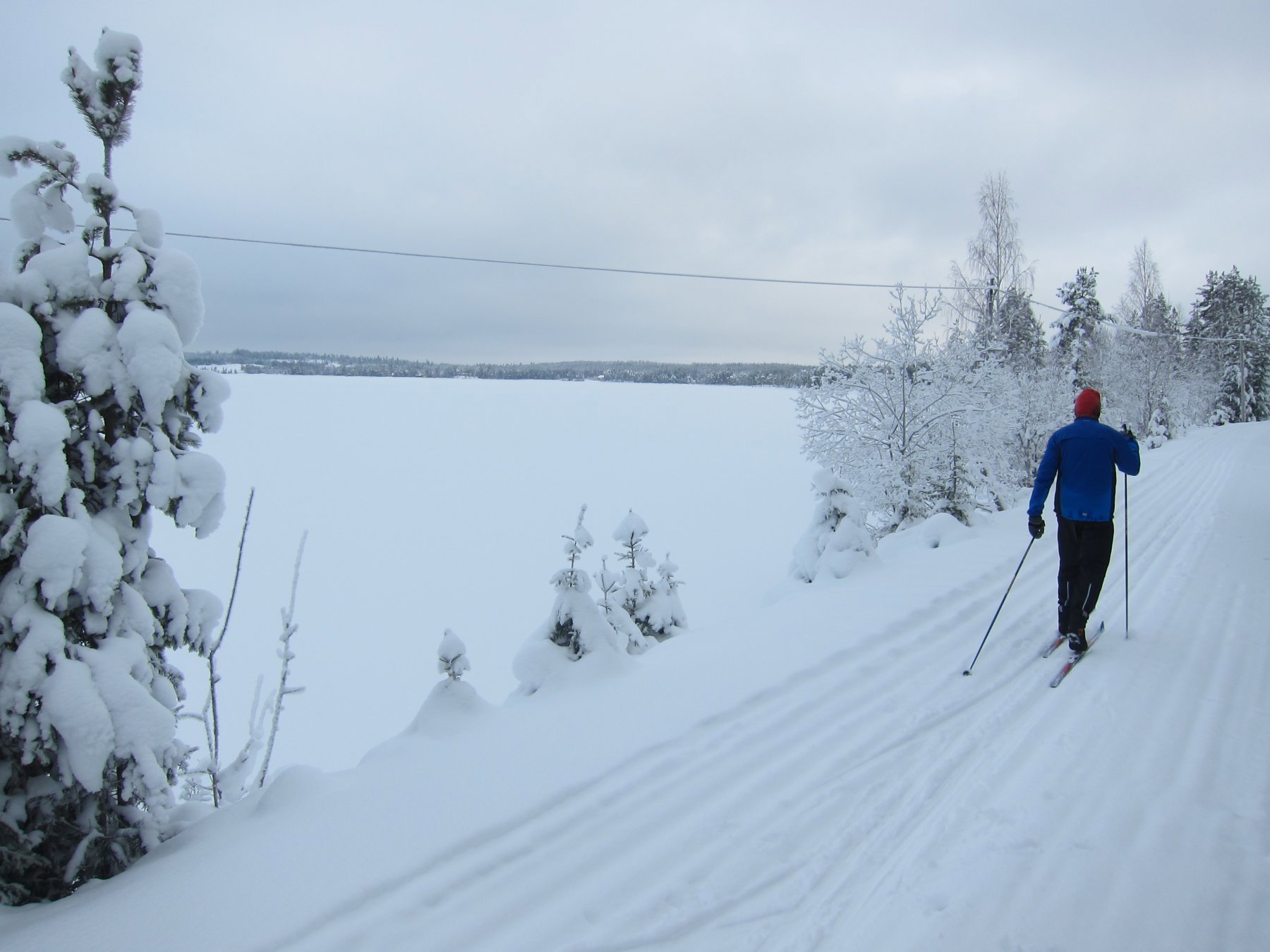 Langs Skjelbreida mot Eina