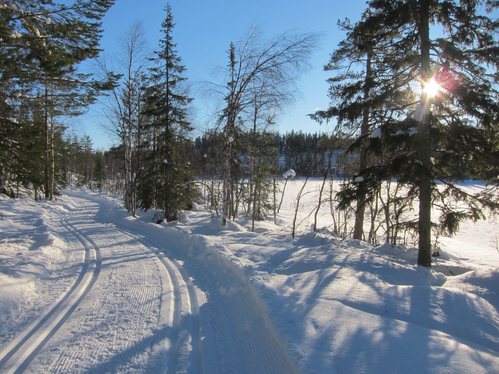 Lav sol over Raudvatnet