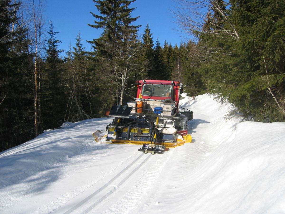Løypemaskin på Finnstadveien