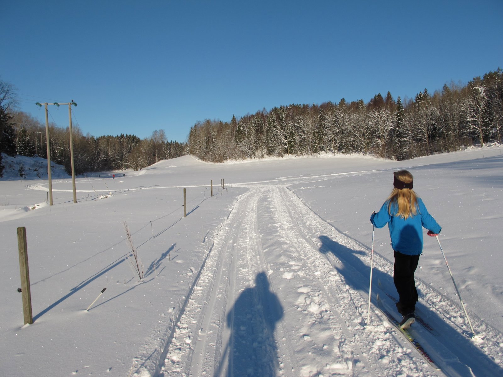 Over jordene ved Lysdal mot Ramme