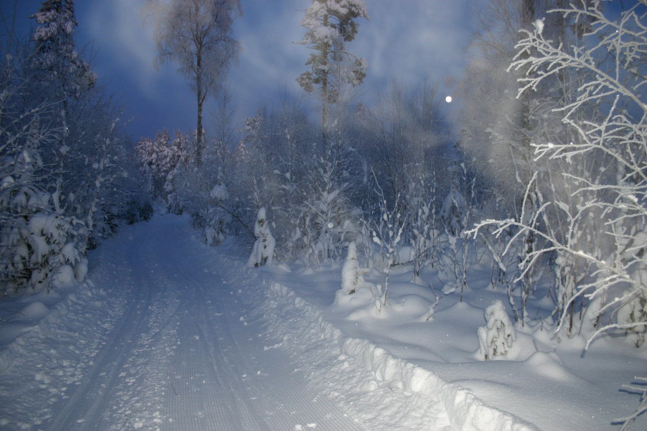 Månen lager lysløype