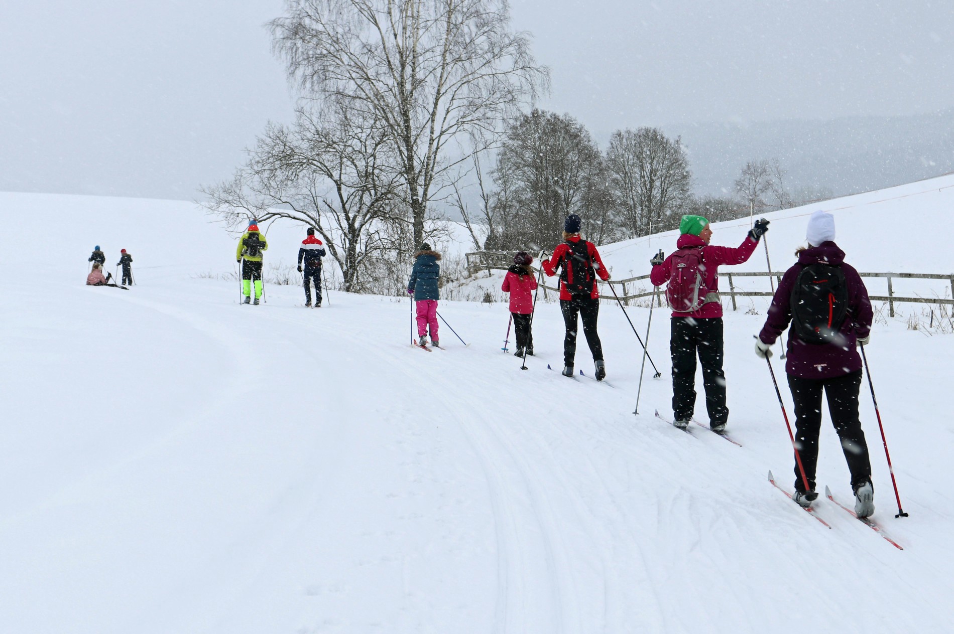 Mange på vei til Skulerudstua