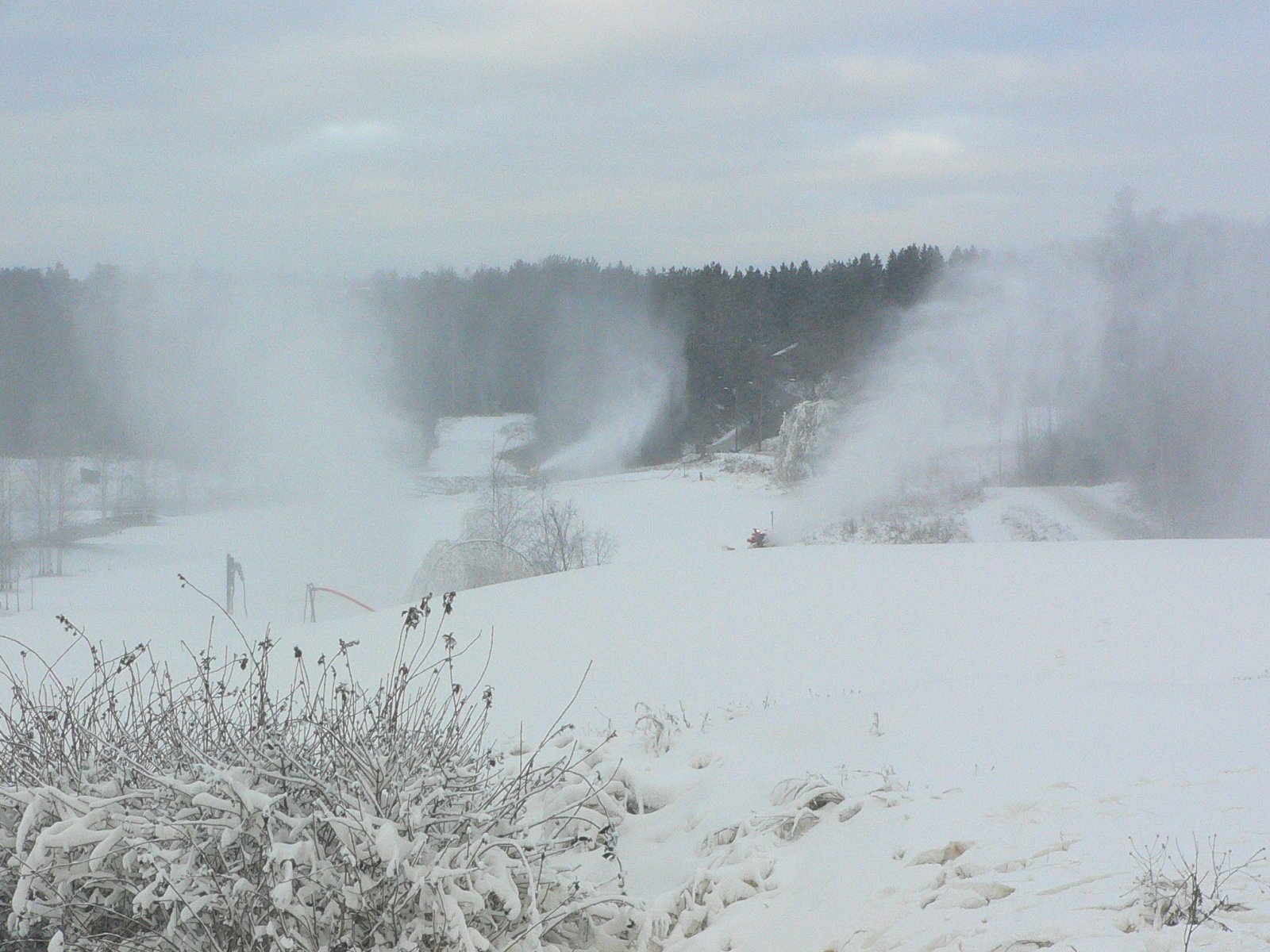 Mange snekanoner i drift