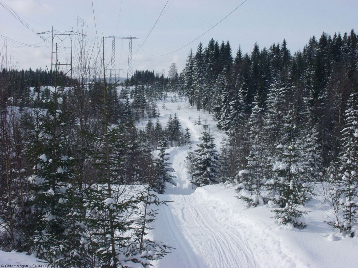 Morsom løype i høyspenttrasé