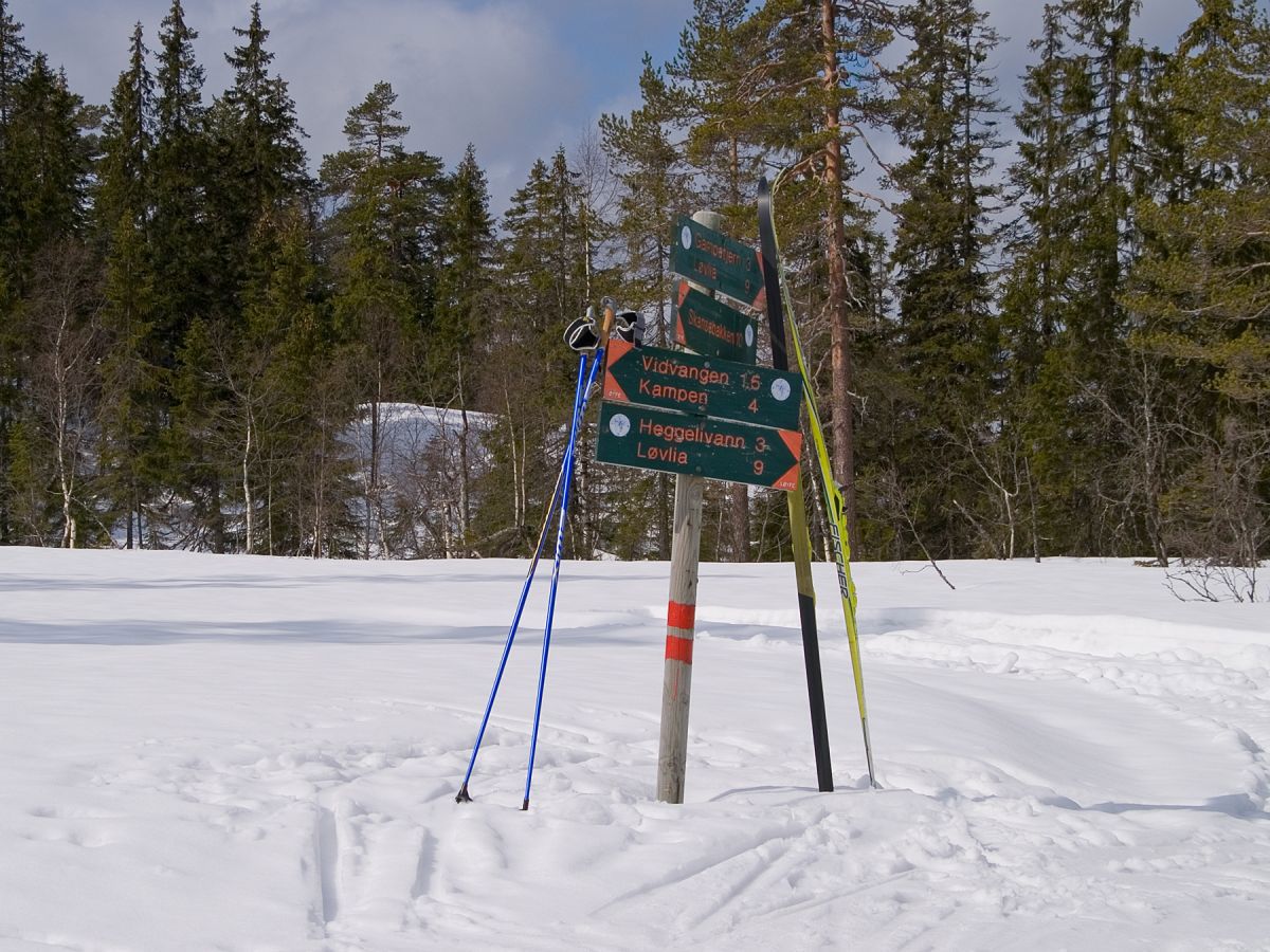 Mye snø på Dammyra 11. april 2008