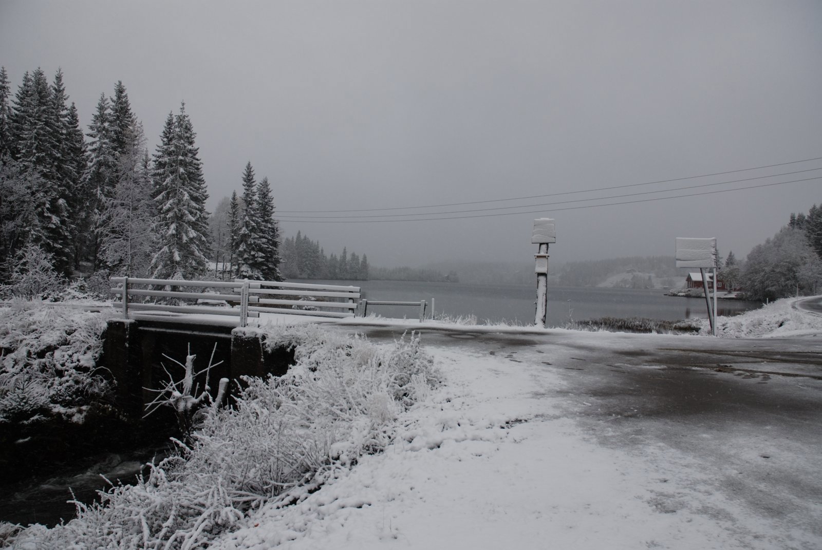 Myllsdammen ved første snøfall høsten 2014