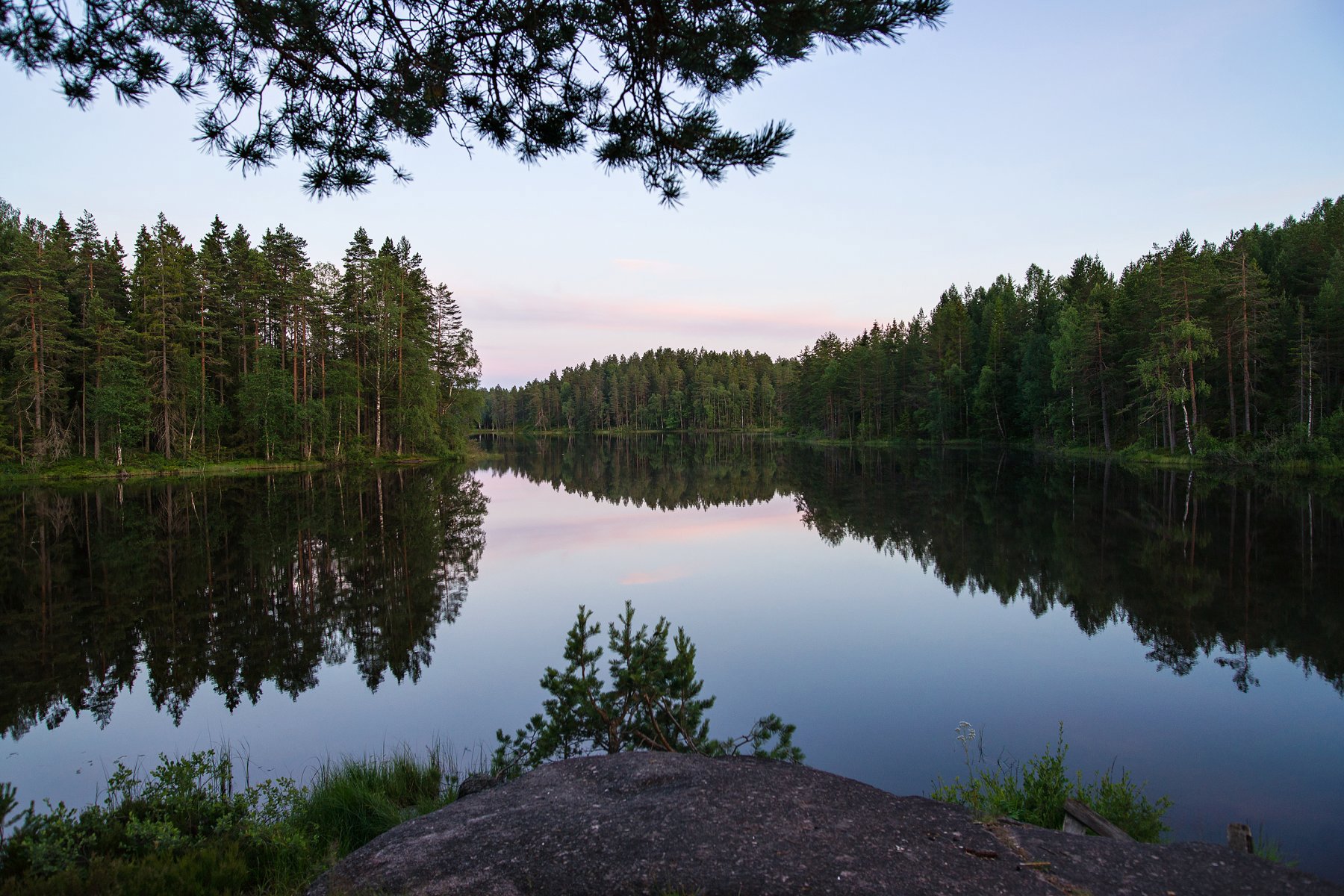 Natten overtar ved Stordammen