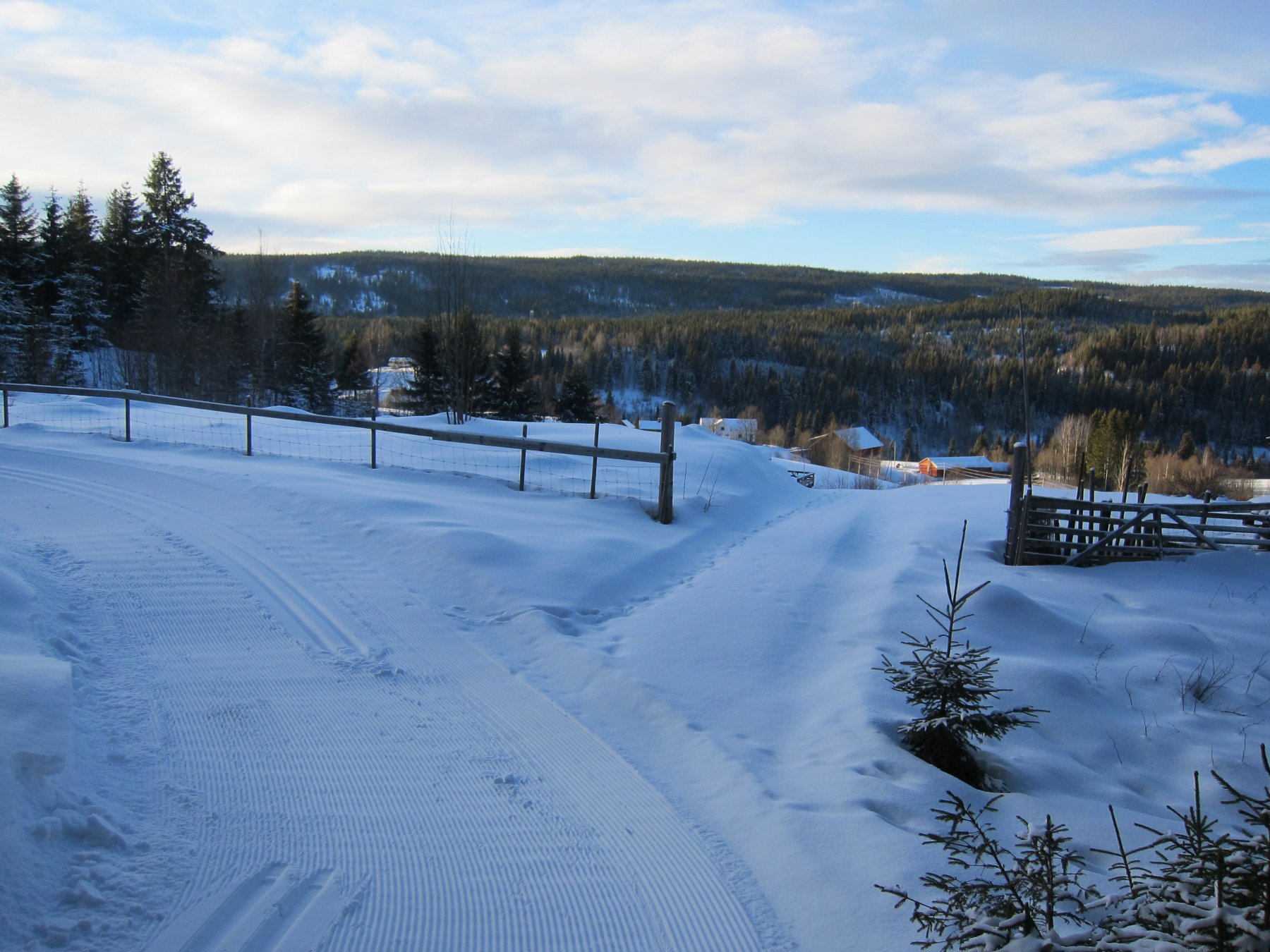 Ned til Sønstebygrenda