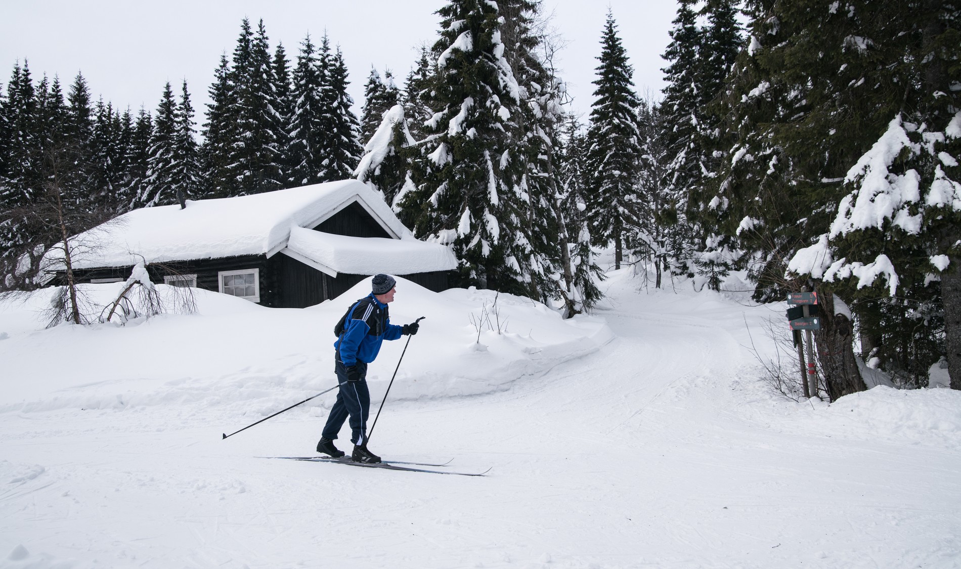 Nok sne ved Eiksbakkhytta