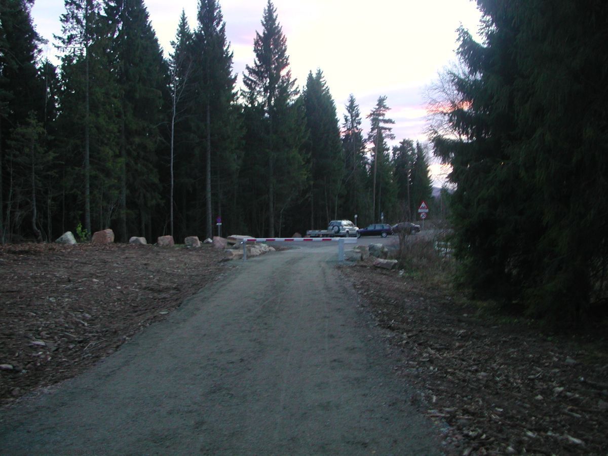 Ny parkeringsplass og ny bom sør for Skapertjern