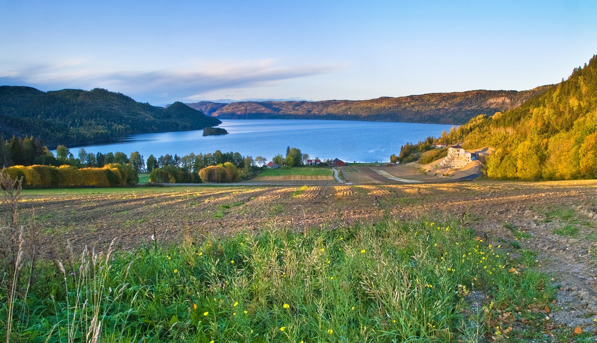 Nydelig lyssetting ved Enger