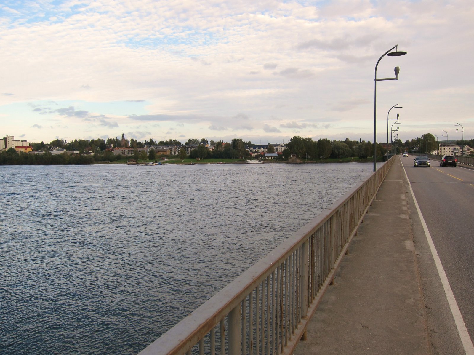 Over Glomma mot Årnes