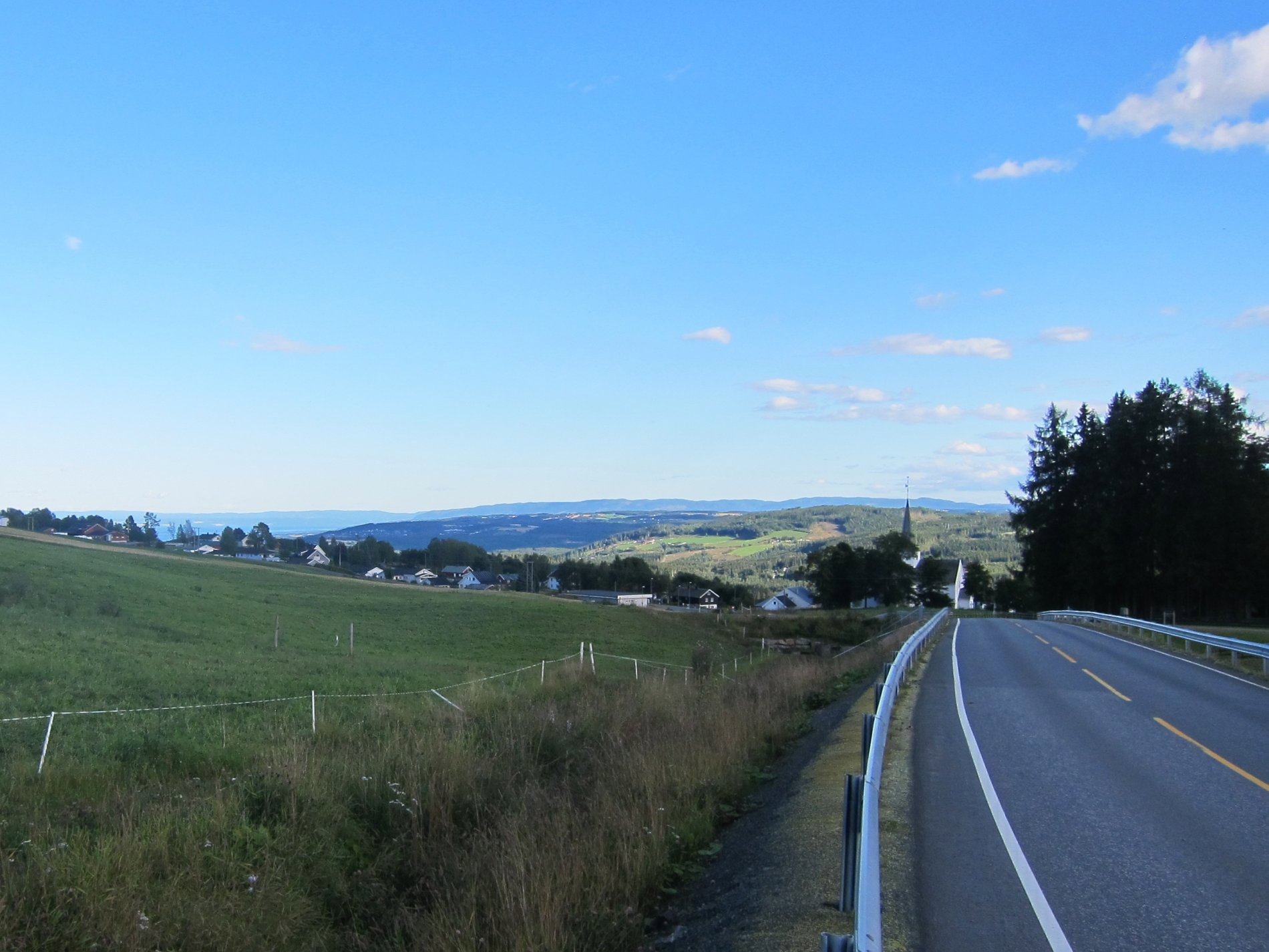 Over toppen og ned den lange bakken