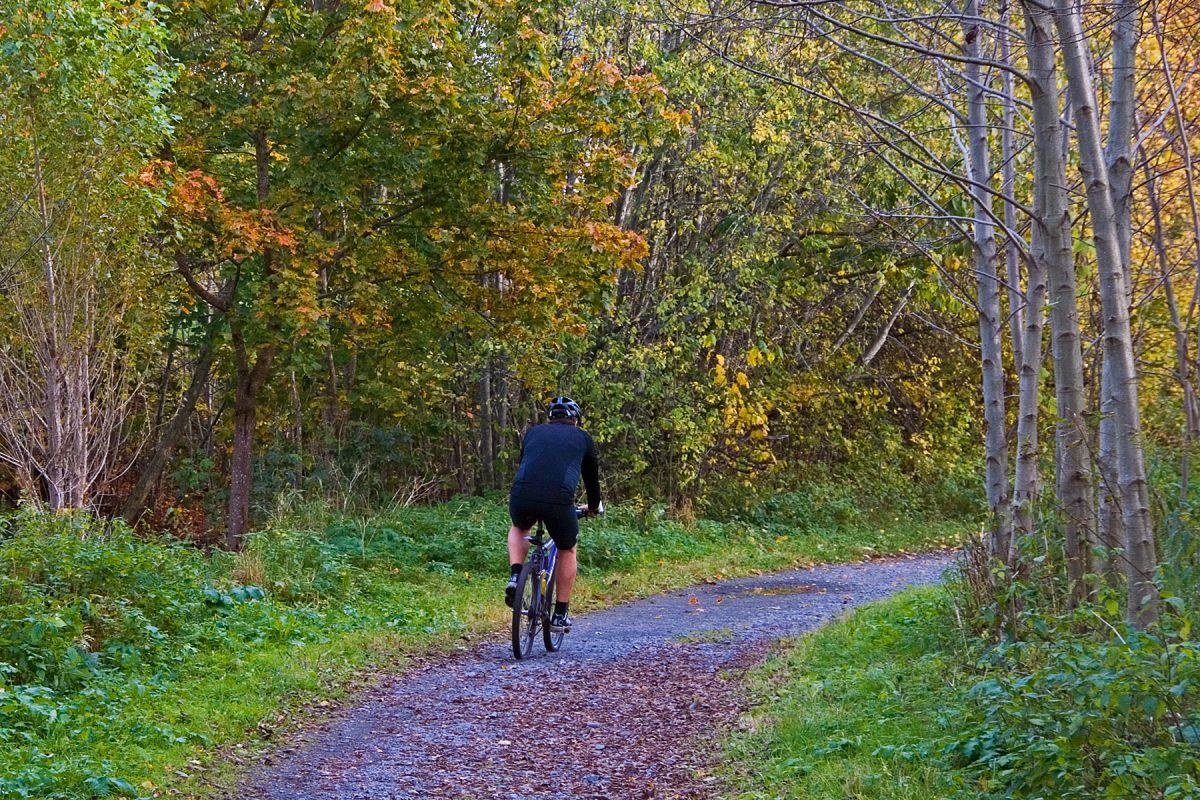 På sykkel langs Øverlandselva