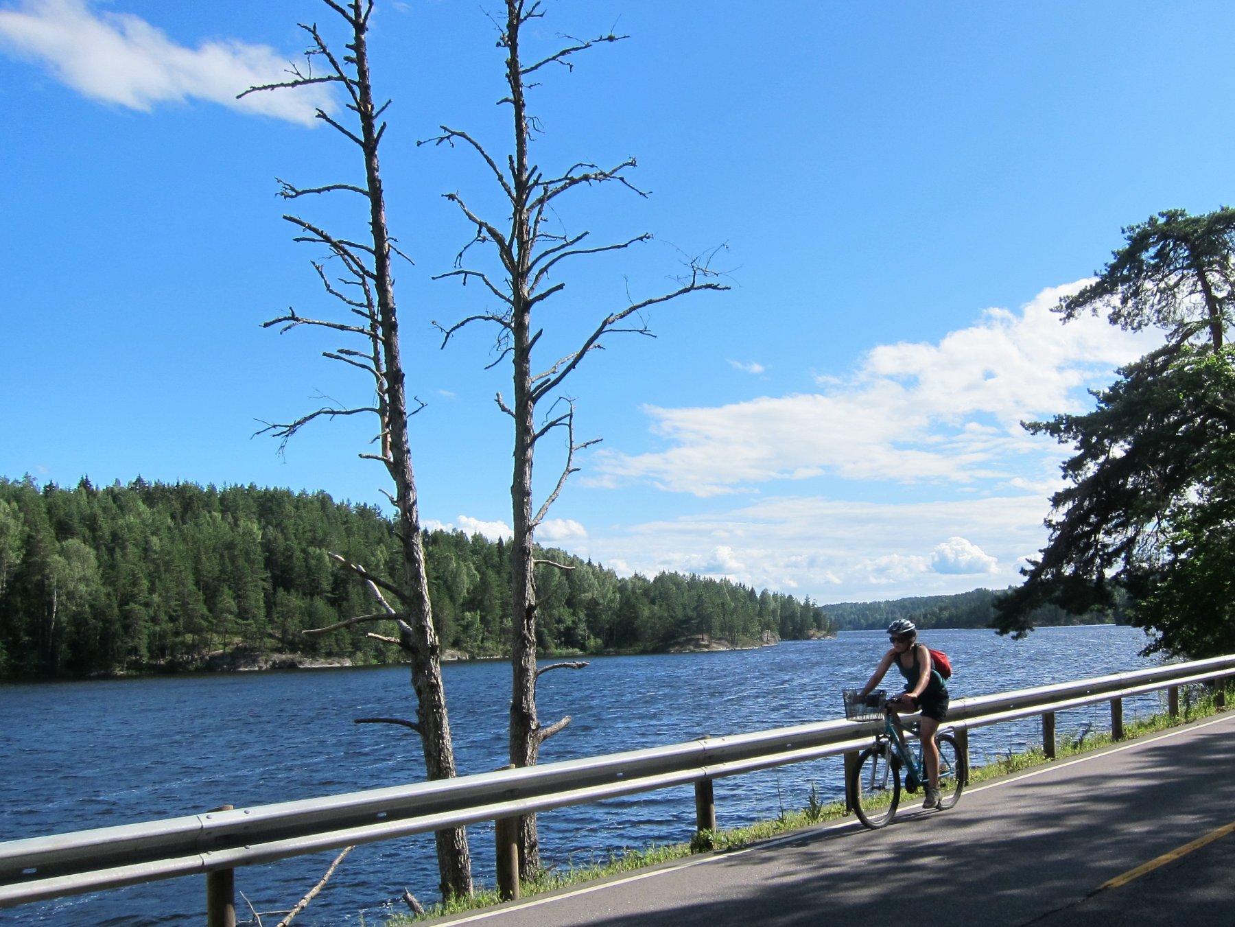 På sykkeltur langs Gjersjøen