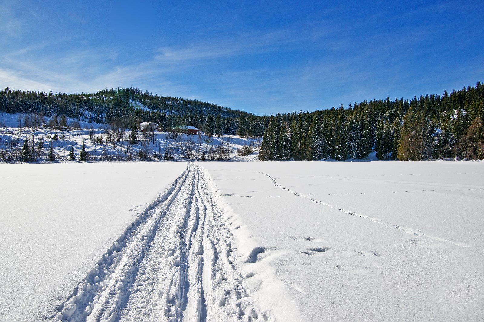 På vei mot Mylla over Muttatjern