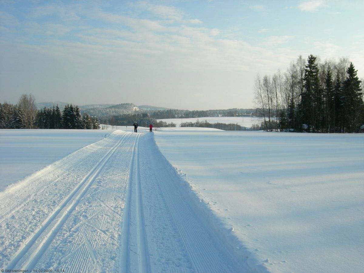 På vei over Spikkestadviddene